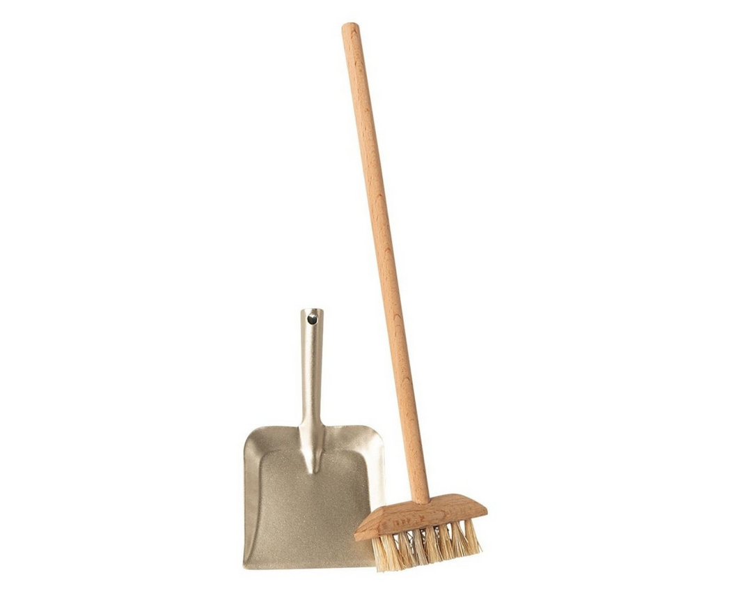 Maileg Minature Broom Set