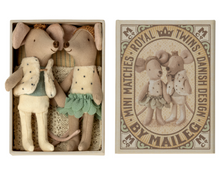 Load image into Gallery viewer, Maileg Royal Twins Mice in Box
